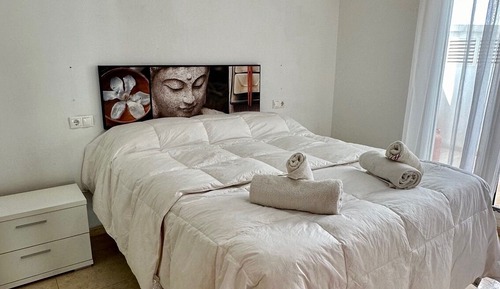 Apartamento, 2 habitaciones, fumadores, patio