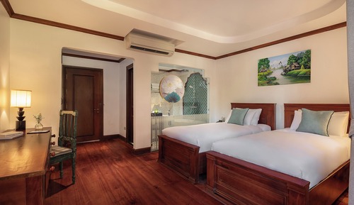 Premier with Bathtub (24 Hours Use of Room)