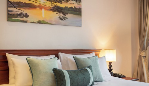 Superior (24 Hours Use of Room)