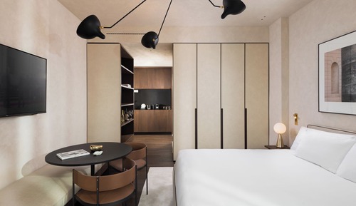 Family Apartment with Balcony