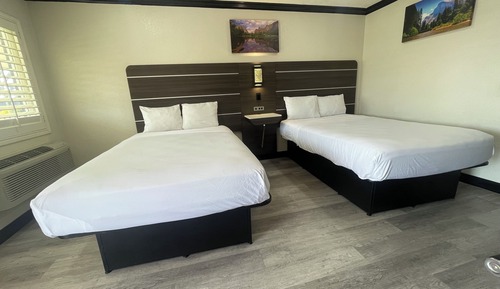 Habitación doble superior, 2 camas dobles, no fumadores, microondas