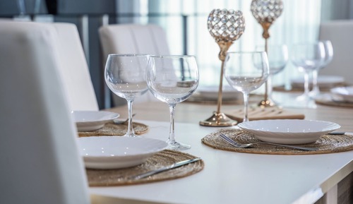 Luxury House, Multiple Bedrooms, Non Smoking