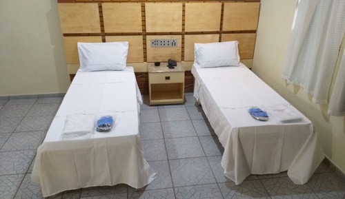 Habitación Confort con 2 camas individuales