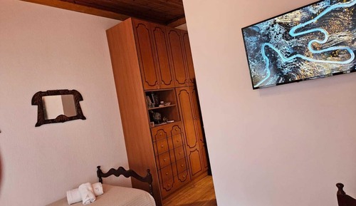 Habitación clásica con 1 cama doble o 2 individuales, vistas a la ciudad