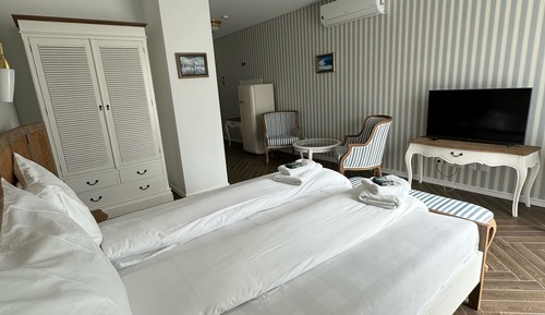 Ocean View Apartments - Country View