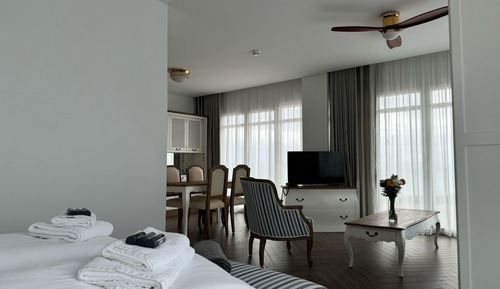 Ocean View Apartments - Ocean View