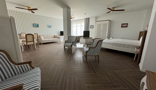 Ocean View Apartments - Ocean View