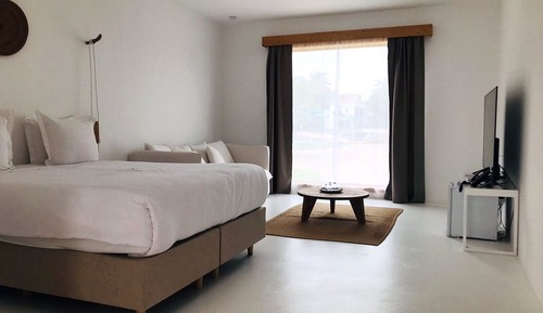 Habitación clásica doble, vistas a la playa, en la zona del patio