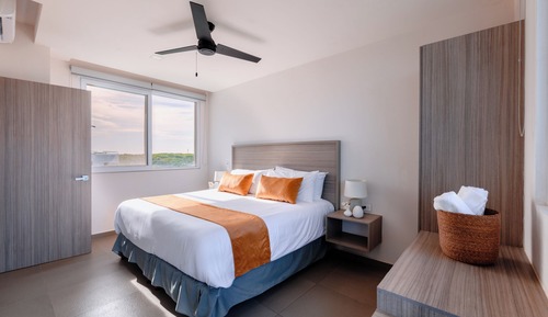 Habitación Deluxe, 1 cama de matrimonio grande, balcón, vistas al mar