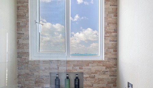 Suite estudio Deluxe, 1 cama de matrimonio grande con sofá cama, balcón, vistas al mar