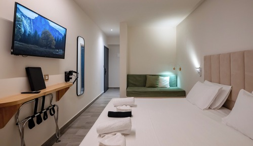 Habitación doble superior, balcón, vistas a la ciudad