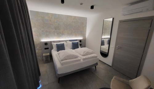 King suite Dependance Patio e vista giardino