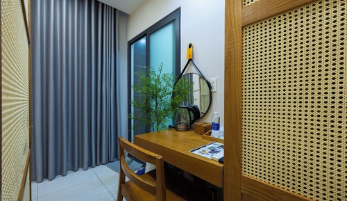 Habitación Deluxe, 1 cama de matrimonio grande, vistas a la ciudad