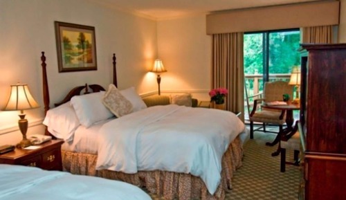 Luxury Double Queen in Rabun Bald Bldg