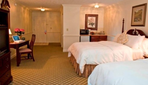 Luxury Double Queen Valley View Bldg