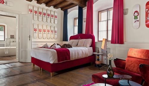 Villa exclusiva, 5 habitaciones, piscina privada, vistas a la montaña