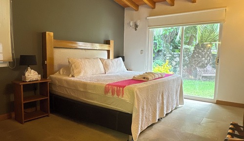 Bungalow familiar, vistas al jardín