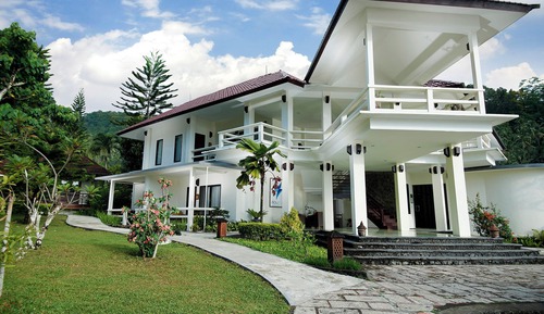 Habitación Deluxe con 1 cama doble o 2 individuales, balcón, vistas al jardín