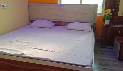 Basic Room, City View