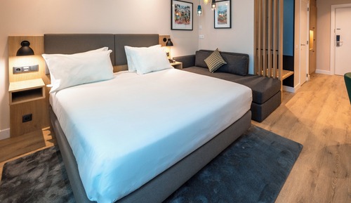 Habitación estándar, 1 cama de matrimonio, vistas a la piscina