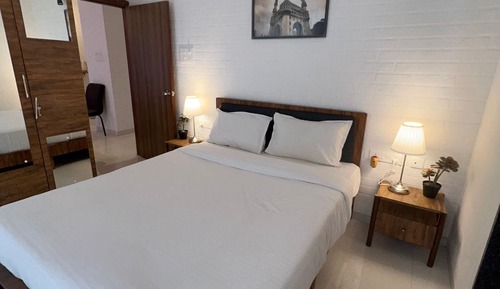 Resort Room with Bath Tub