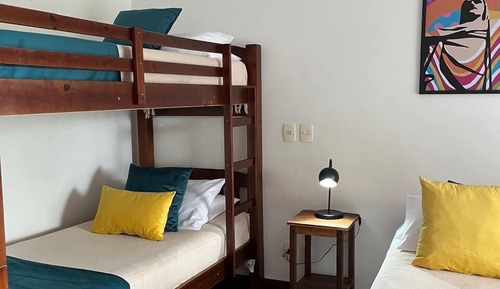 Habitación cuádruple, vistas al mar