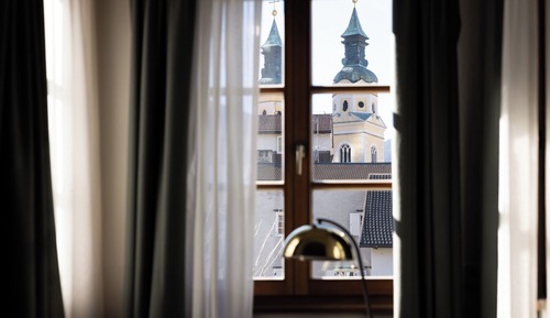 Suite de lujo, 1 cama de matrimonio grande, vistas a la ciudad, entresuelo