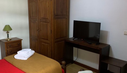 Habitación básica con 2 camas individuales (SUITE 16)