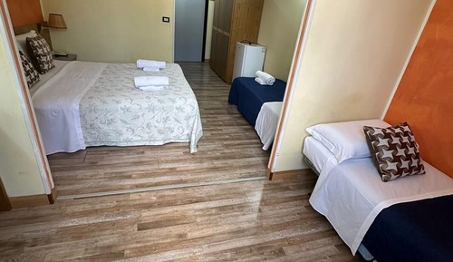 Habitación cuádruple básica