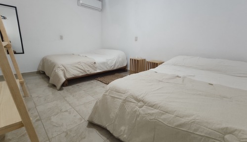 Casa familiar, patio, vistas al jardín