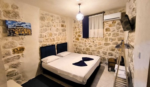 Habitación estándar con 1 cama doble o 2 individuales