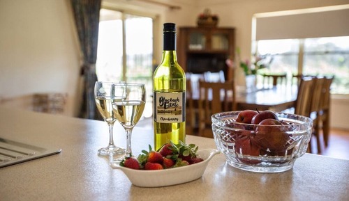 Casa, varias habitaciones, vistas al viñedo