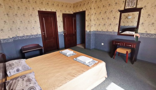 Apartamento de lujo, balcón, vistas al mar