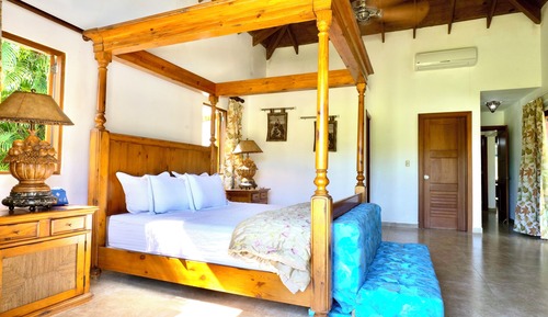 Villa familiar, patio, vistas al campo de golf