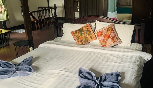 Estudio, vistas al mar