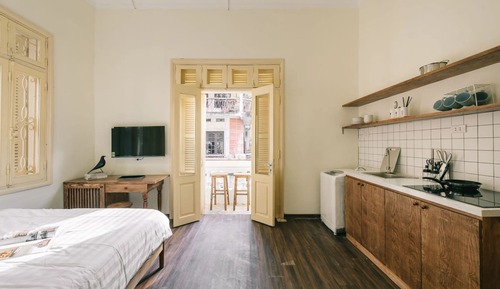 Estudio superior, vistas al jardín