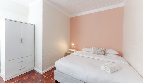 Habitación económica con 1 cama doble o 2 individuales