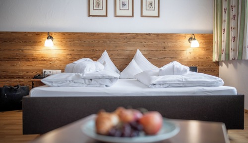 Habitación básica doble, no fumadores, baño privado