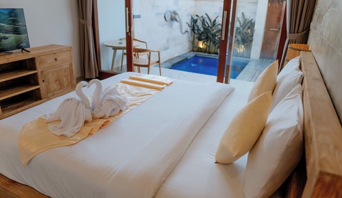 Habitación Deluxe, 1 cama de matrimonio, vistas a la piscina