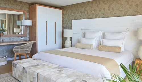 Suite superior, vistas al jardín
