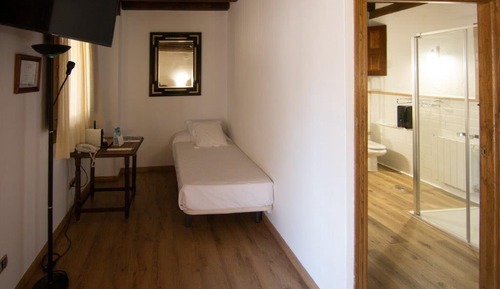 Habitación triple estándar, accesible en silla de ruedas