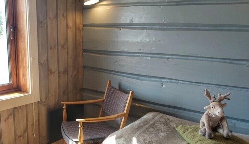 Habitación básica con 1 cama doble o 2 individuales, vistas al valle, junto a la montaña