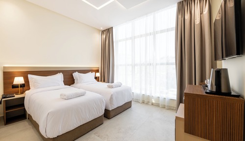 Habitación con 1 cama doble o 2 individuales, vistas a la ciudad