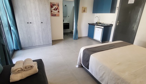 Estudio Deluxe, vistas a la piscina