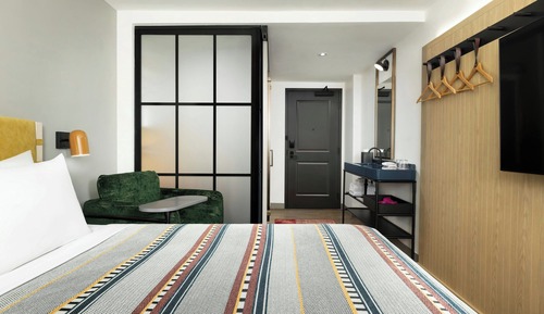 Habitación, 1 cama de matrimonio grande, no fumadores, vistas a la montaña