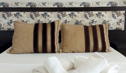 Habitación triple panorámica, vistas a la colina