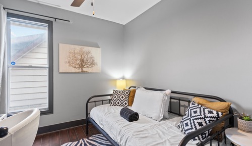 Casa Deluxe, varias habitaciones, patio, en la zona del patio