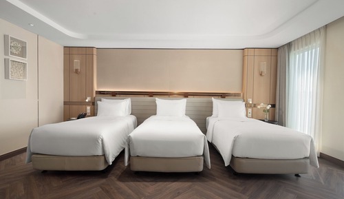 Habitación triple, vistas al mar (Suite)