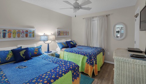 Apartamento, varias camas, patio, vistas al jardín (Beachside Villas 714)