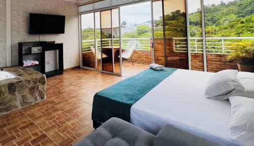 Suite, vistas a la montaña